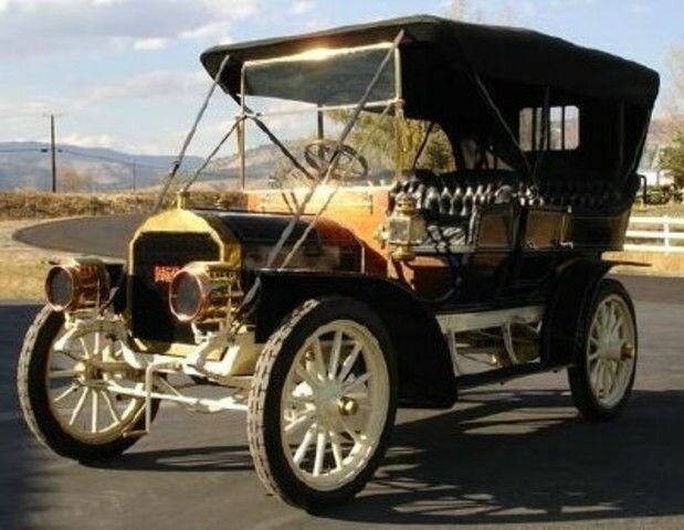 Karl Benz first vehicle