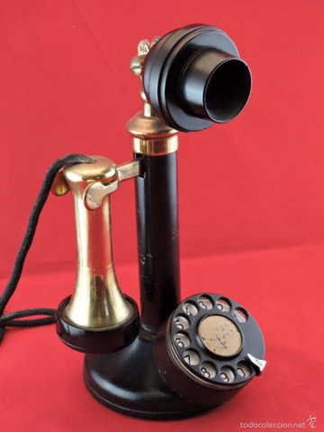 Teléfono candelabro