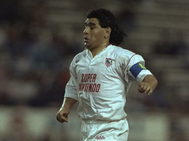 Maradona fué transferido al Sevilla (España)