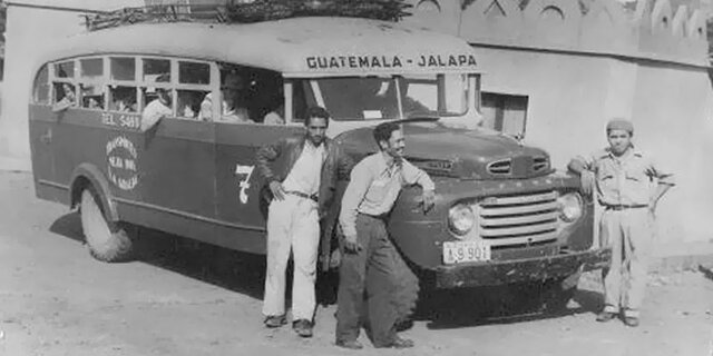 Primeros Autobuses Urbanos