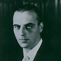 Gache Pirán Min. Inst. Pública