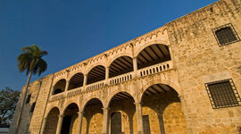 Timeline: Cuadro cronológico sobre los períodos desde 1822 a 1930. Presentado por Isaac Valdez Cabrera