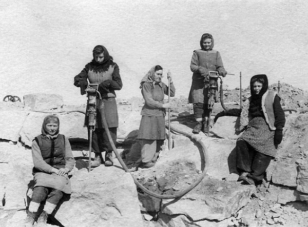 Створення Самодопомогової організації.