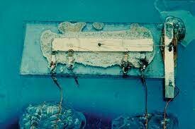 PRIMER CIRCUITO INTEGRADO