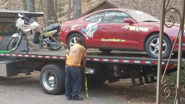 Spider-man car retires