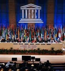 Creación de la UNESCO.