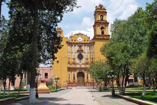 Fotografía de la parroquia de San Juan Bautista en Metepec (Toluca, Edo.Mex)