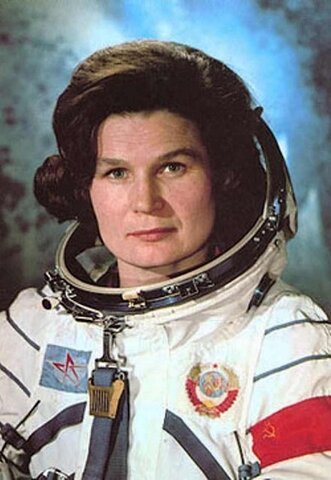 Primer mujer en el espacio
