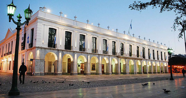 Inicio de las obras de construccion del Cabildo