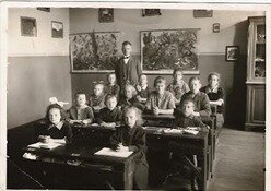 Las prácticas y fundamentos de la educación tradicional