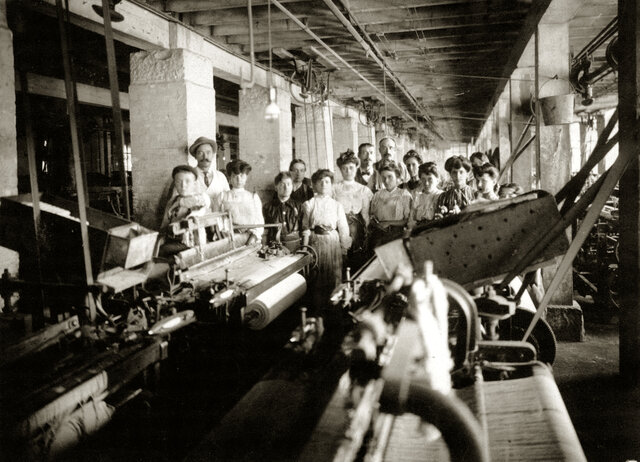 Women operators (+2)