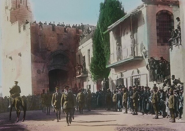 Se funda Nahalal, el primer moshav.