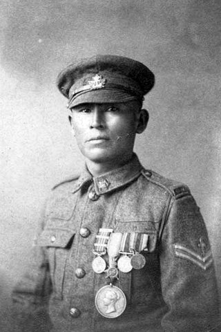 Francis Pegahmagabow, known as "Peggy" (Social changes ✩)