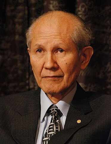 Professor Osamu Shimomura (1928-2018)