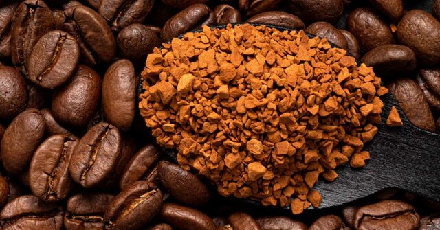 DE APUROS EN EL EXTERIOR