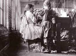 PRIMERAS LEYES DE TRABAJO.