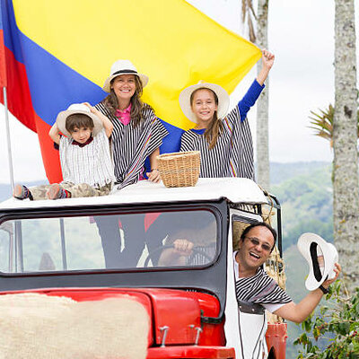 Timeline: Recogiendo saberes en torno a la diversidad