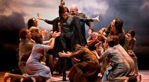 Resurgimiento del teatro dramático.