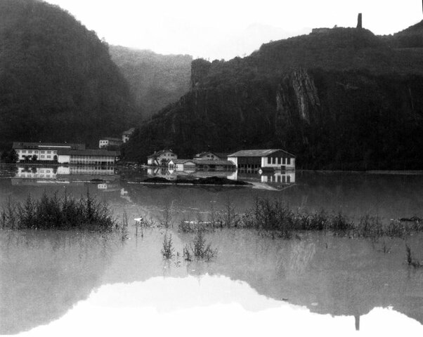 Fiume Adige ad Laimburg 1966