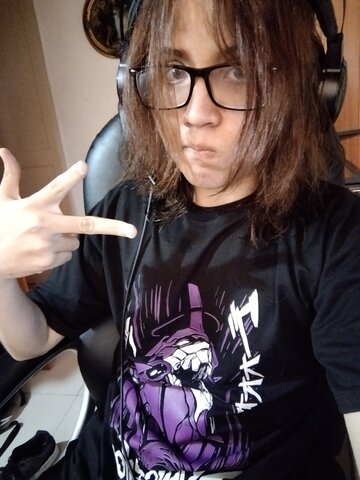 Se gradúa Nicolás Moreno