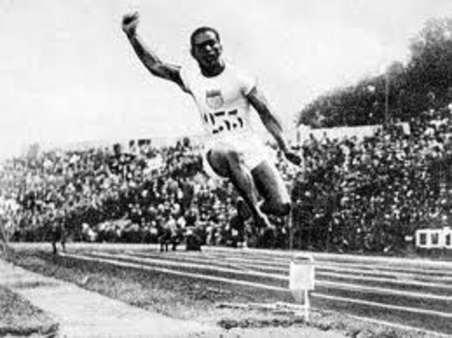 Dehart Hubbard- Long Jump