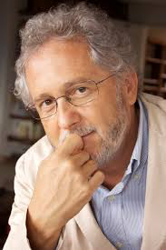 Nacimiento de Héctor Abad Faciolince