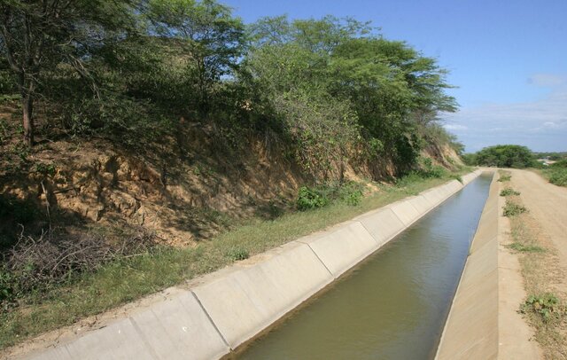 Canal internacional de rio zarumilla