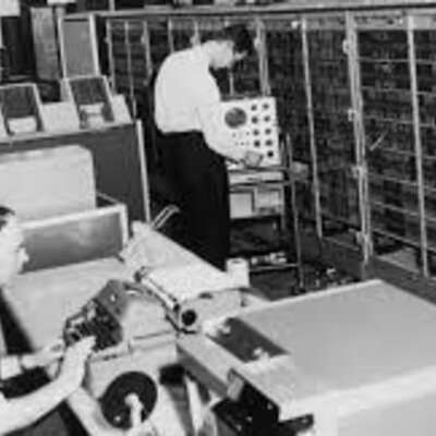 Timeline: Historia y evolución de la Ingeniería de Software.