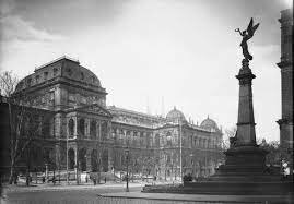 Lectures at the University of Vienna