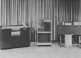 Primer Computador en El Salvador