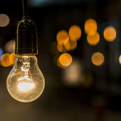 Timeline: Historia De La Electricidad