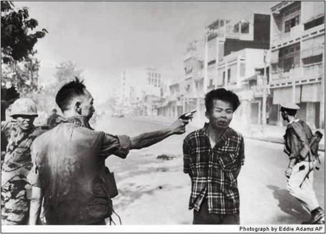 Eddie Adams. Execution of a Viet Cong Guerrilla, 1968