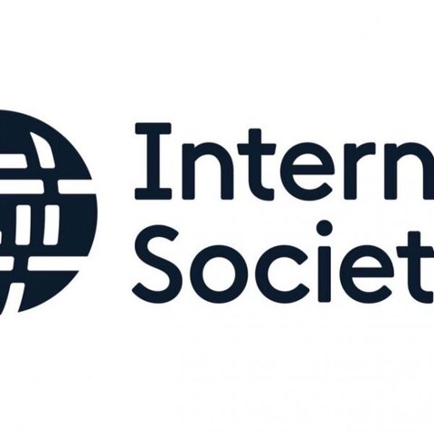 Internet  Society  fue  establecida