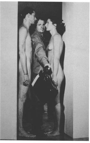 Marina Abramovic. Imponderabilia, 1977