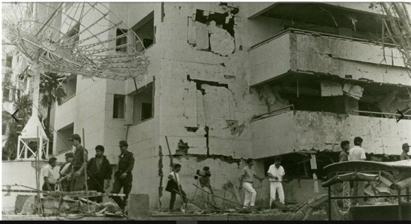 CARRO BOMBA EDIFICIO MONÁCO