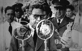 Nueva Constitución promulgada durante la dictadura militar de Maximiliano Hernández Martínez