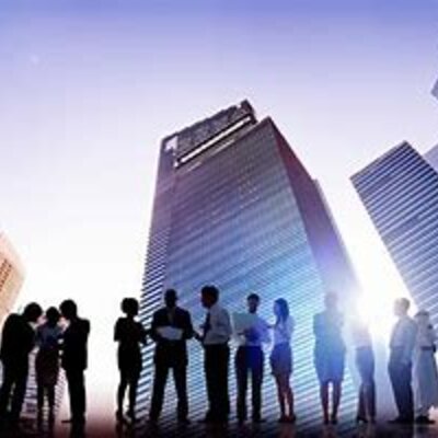 Timeline: Evolució històrica de l'empresa