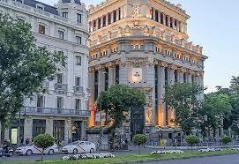 se crea el instituto cervantes