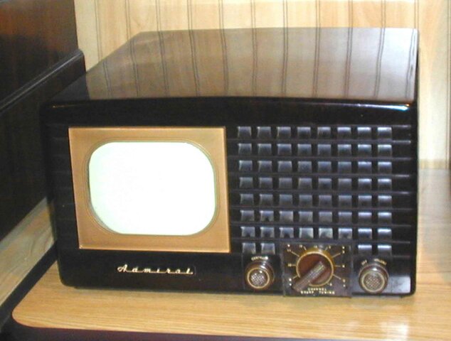 Cuarta televisión comercial