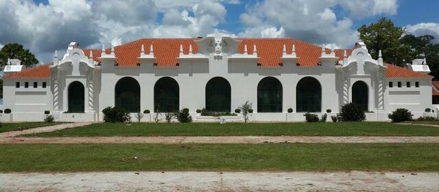 Nace en Yapeyú. Hijo de Juan de San Martín y Gregoria Matorra.