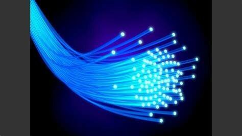 Surge la fibra optica