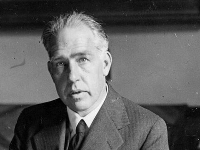 Niels Bohr (1885-1962)