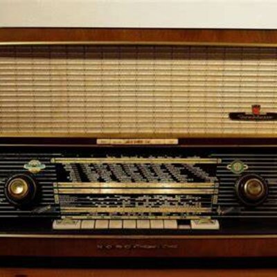 Timeline: Línea de Tiempo de la Radio - Rossignoli Bruno