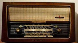 Timeline: Línea de Tiempo de la Radio - Rossignoli Bruno