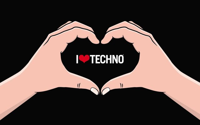 I used to listen reggaeton, but now i listen techno.
