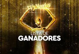 nominada en la categoría “Mejor Presentador de Noticias”