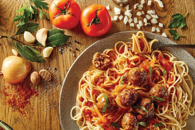 I used to eat pastas on mondays, but now i eat pastas on friday