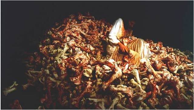 Marina Abramovic. Balkan Baroque, 1997