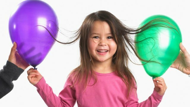 Tales de Mileto describe la electricidad