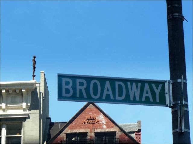 Antony Gormley. Event Horizon, 2010